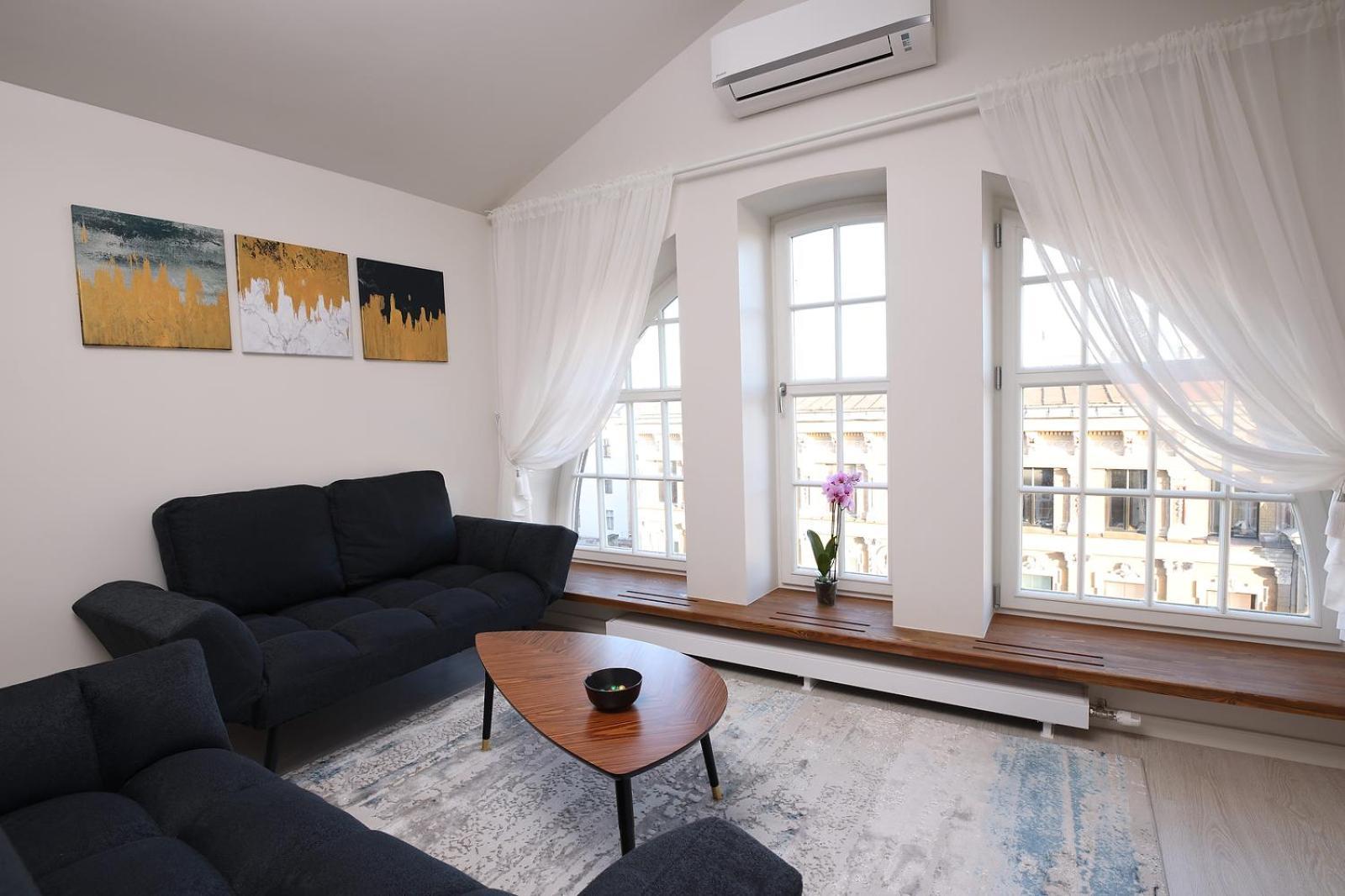 Ferienwohnung Bright Attic Flat In The Centre Riga Exterior foto